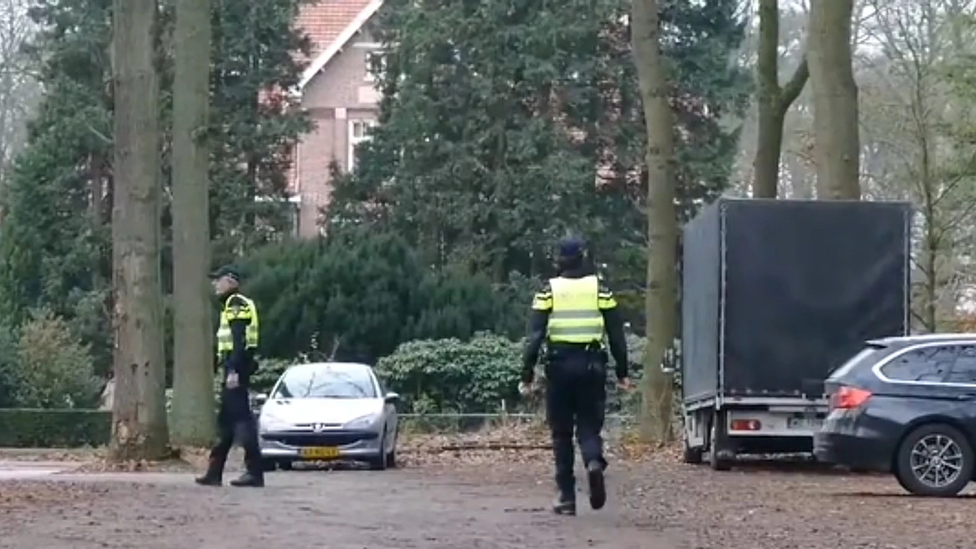 Politie vindt overleden vrouw met steekwond in Eindhoven: &lsquo;Alle scenario&rsquo;s staan nog open&rsquo;