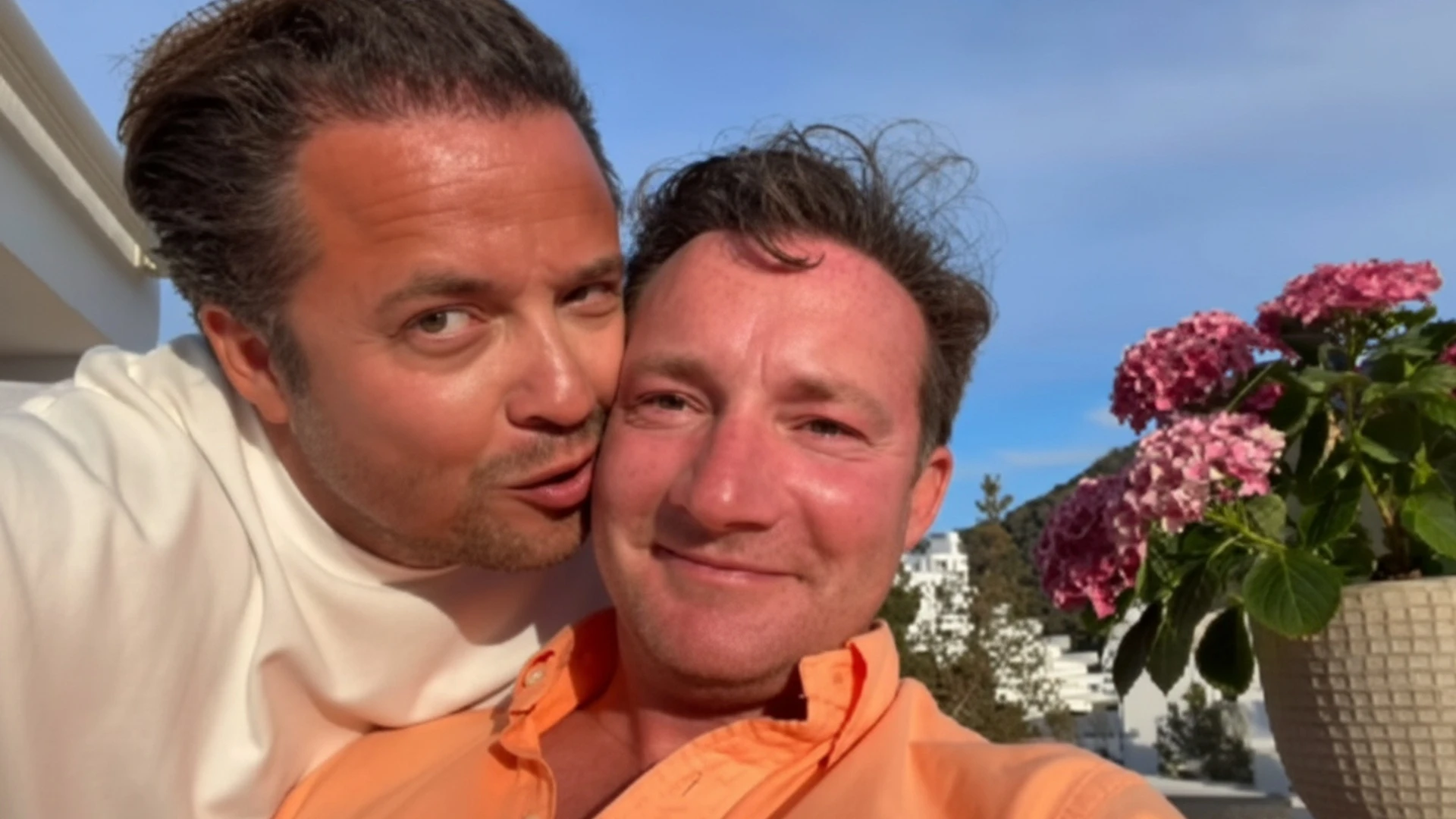 Timothy haalt uit naar Wadie na nieuwe datingshow: &acute;Niet als de camera&rsquo;s aanstaan&acute;