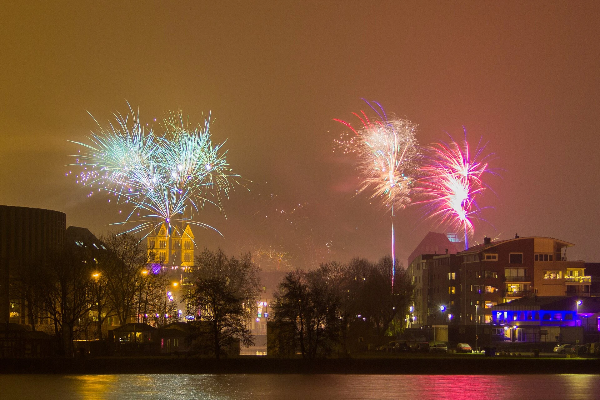 Vuurwerkverbod voor particulieren van kracht: &lsquo;Belangstelling verenigingen nog gering&rsquo;